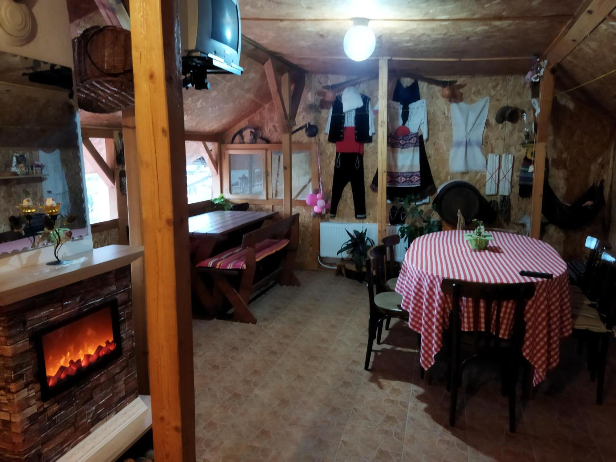 Къща Под Наем Petrova Hotel Cherven  Luaran gambar